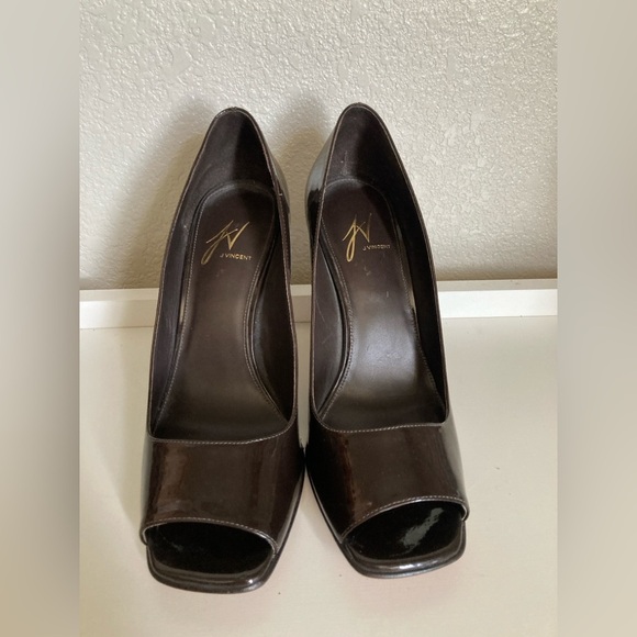 J. Vincent Sensational Brown Patent Leather Womens Open Toe 4" Heels Size 7.5 - Picture 1 of 8
